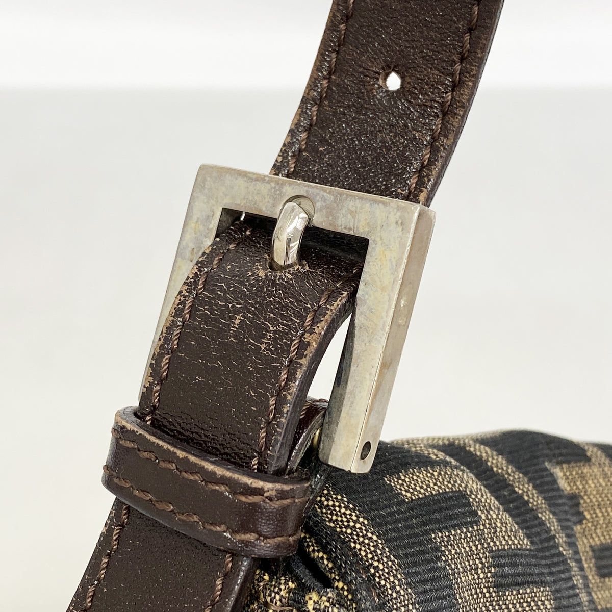 【6he5646】フェンディ ハンドバッグ ズッカ マンマバケット ナイロンキャンバス ブラウン シルバー金具【中古】レディース