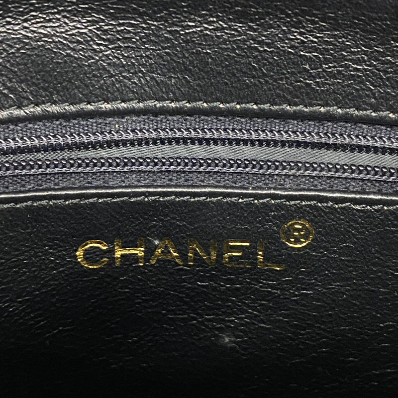 【6he5647】シャネル ショルダーバッグ フリンジ付きチェーンショルダー ラムスキン ブラック ゴールド金具【中古】レディース