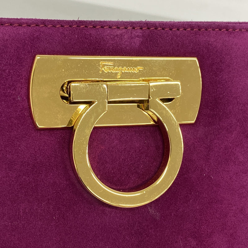 【6he5648】サルヴァトーレフェラガモ ショルダーバッグ ガンチーニ スウェード パープル ゴールド金具【中古】レディース