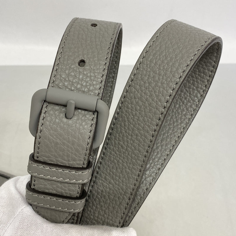 【6he5666】フェンディ ショルダーバッグ バゲット レザー グレー シルバー金具【中古】メンズ