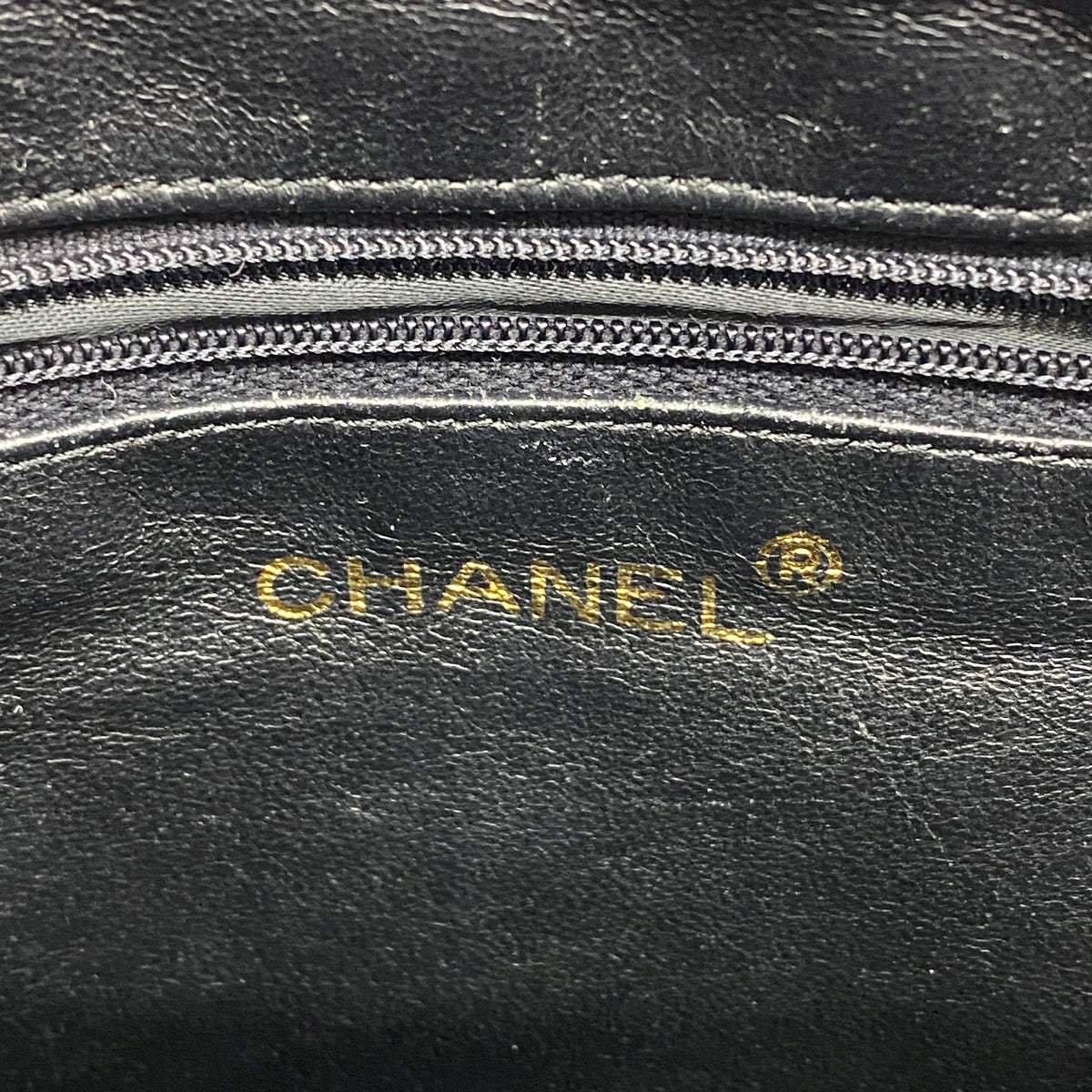 【6he5686】シャネル ショルダーバッグ フリンジ付きチェーンショルダー ラムスキン ブラック ゴールド金具【中古】レディース