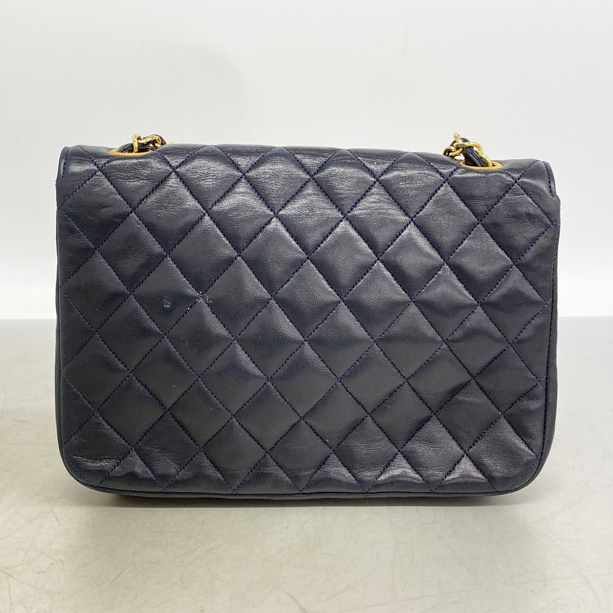 【6he5715】シャネル ショルダーバッグ マトラッセ チェーンショルダー ラムスキン ブラック ゴールド金具【中古】レディース