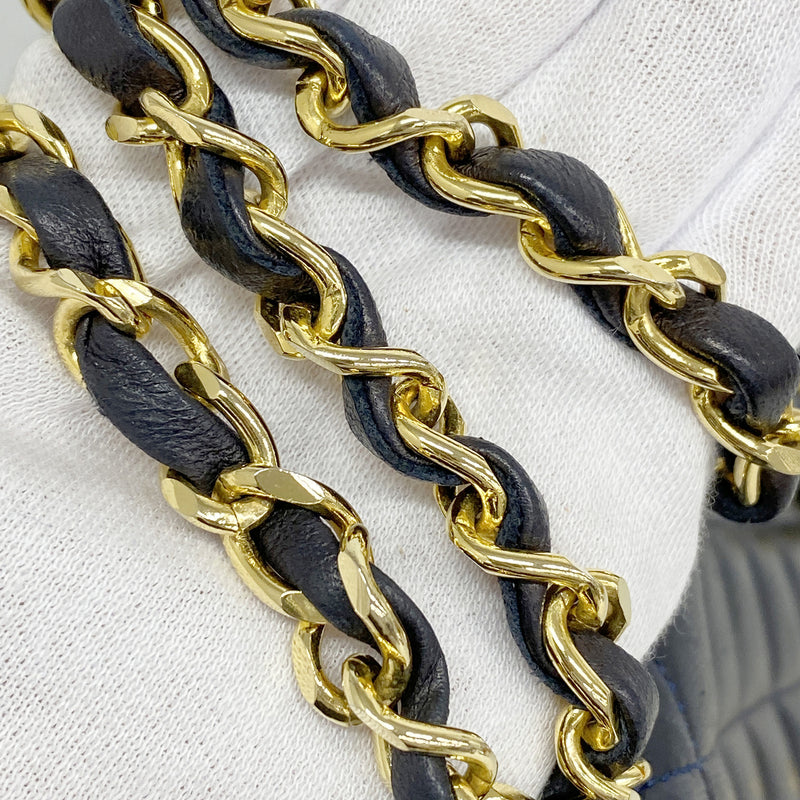 【6he5715】シャネル ショルダーバッグ マトラッセ チェーンショルダー ラムスキン ブラック ゴールド金具【中古】レディース