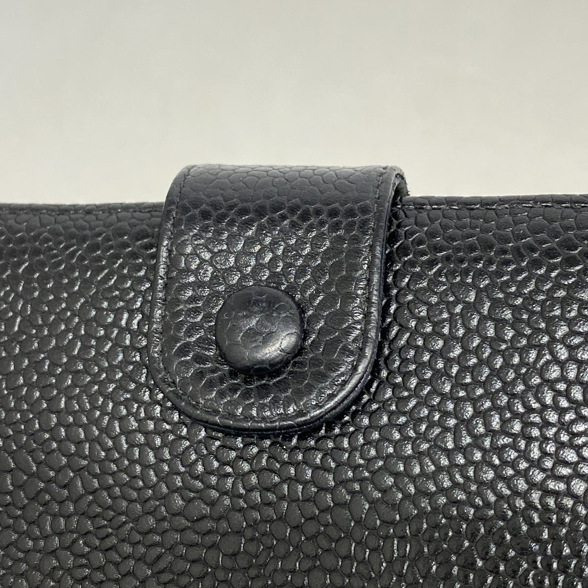 【6he5725】シャネル 長財布 キャビアスキン ブラック ゴールド金具【中古】レディース