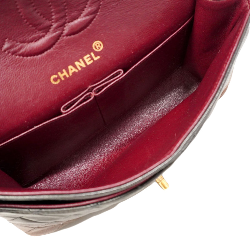 【6he5737】シャネル ショルダーバッグ マトラッセ Wフラップ Wチェーン ラムスキン ブラック ゴールド金具【中古】レディース
