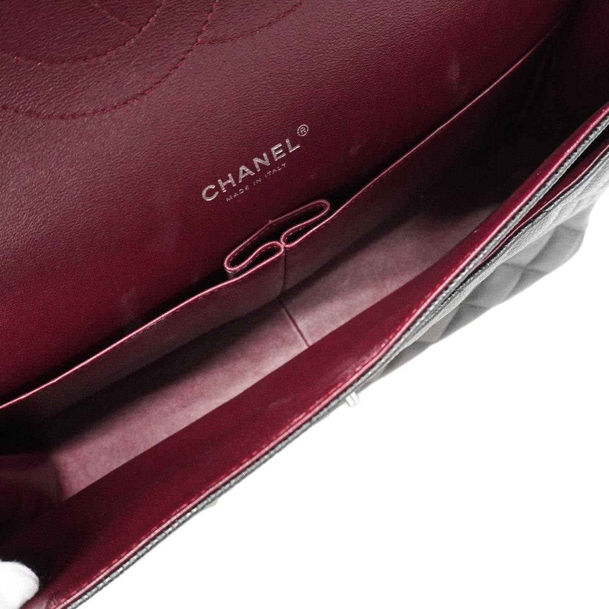 【6he5738】シャネル ショルダーバッグ デカマトラッセ Wフラップ Wチェーン キャビアスキン ブラック シルバー金具【中古】レディース