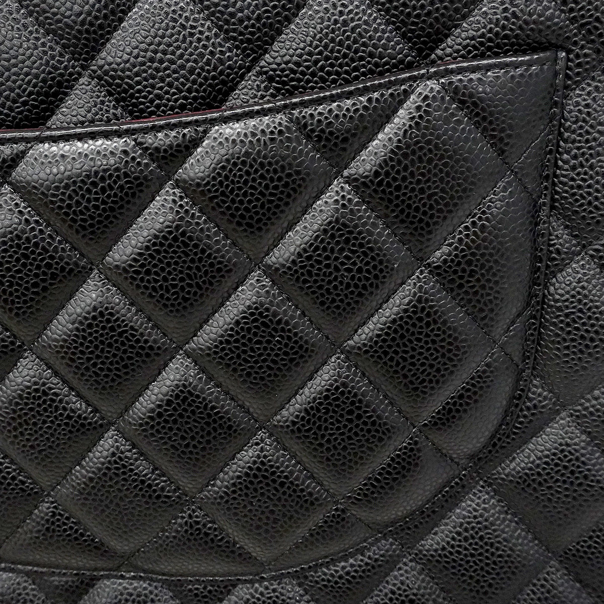 【6he5738】シャネル ショルダーバッグ デカマトラッセ Wフラップ Wチェーン キャビアスキン ブラック シルバー金具【中古】レディース