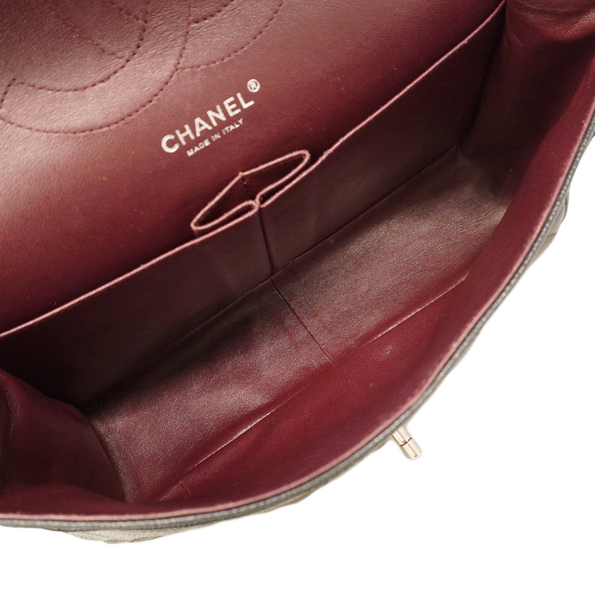 【6he5752】シャネル ショルダーバッグ デカマトラッセ Wフラップ Wチェーン キャビアスキン ブラック シルバー金具【中古】レディース