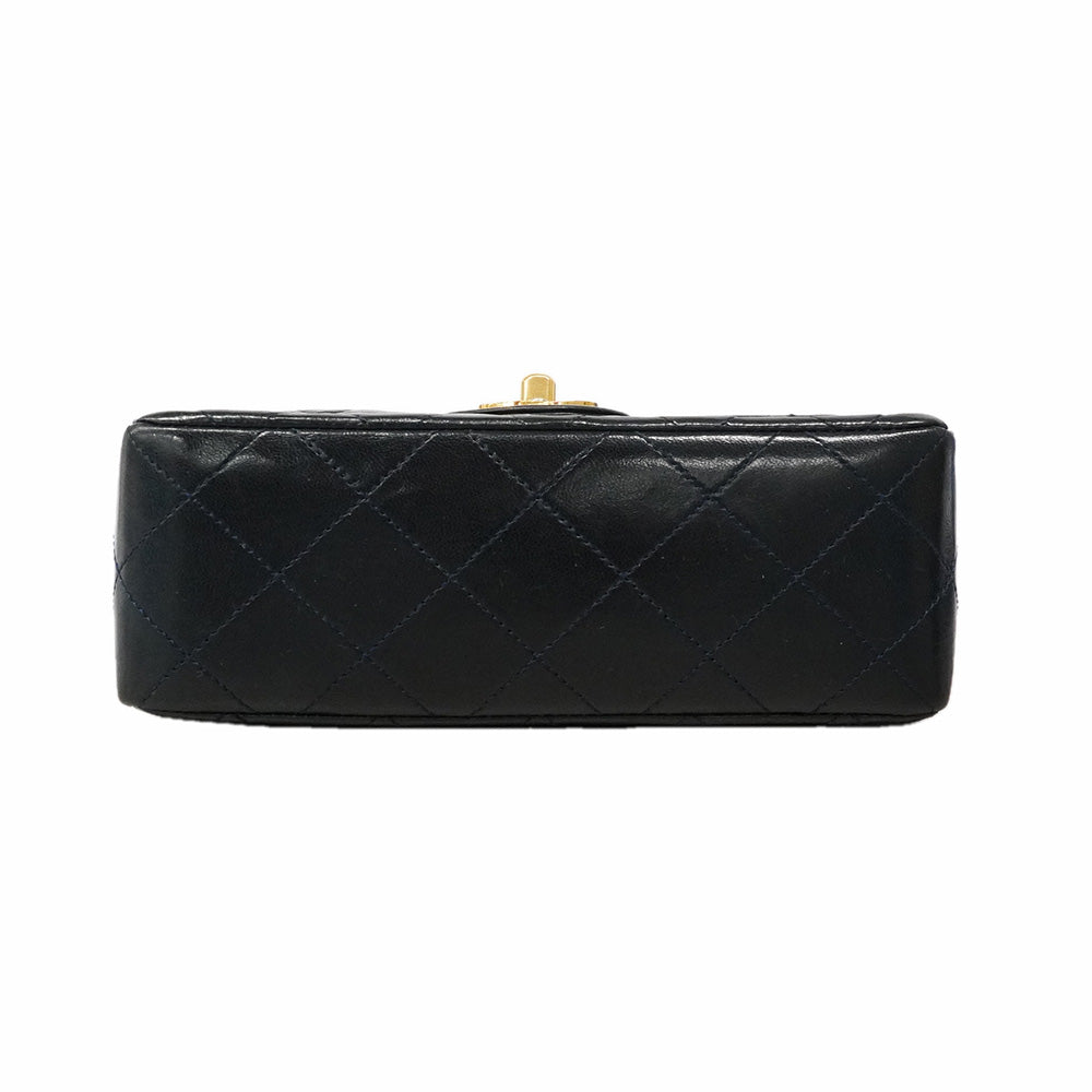 【6he5759】シャネル ショルダーバッグ ミニマトラッセ チェーンショルダー ラムスキン ブラック ゴールド金具【中古】レディース