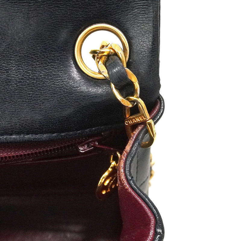 【6he5759】シャネル ショルダーバッグ ミニマトラッセ チェーンショルダー ラムスキン ブラック ゴールド金具【中古】レディース