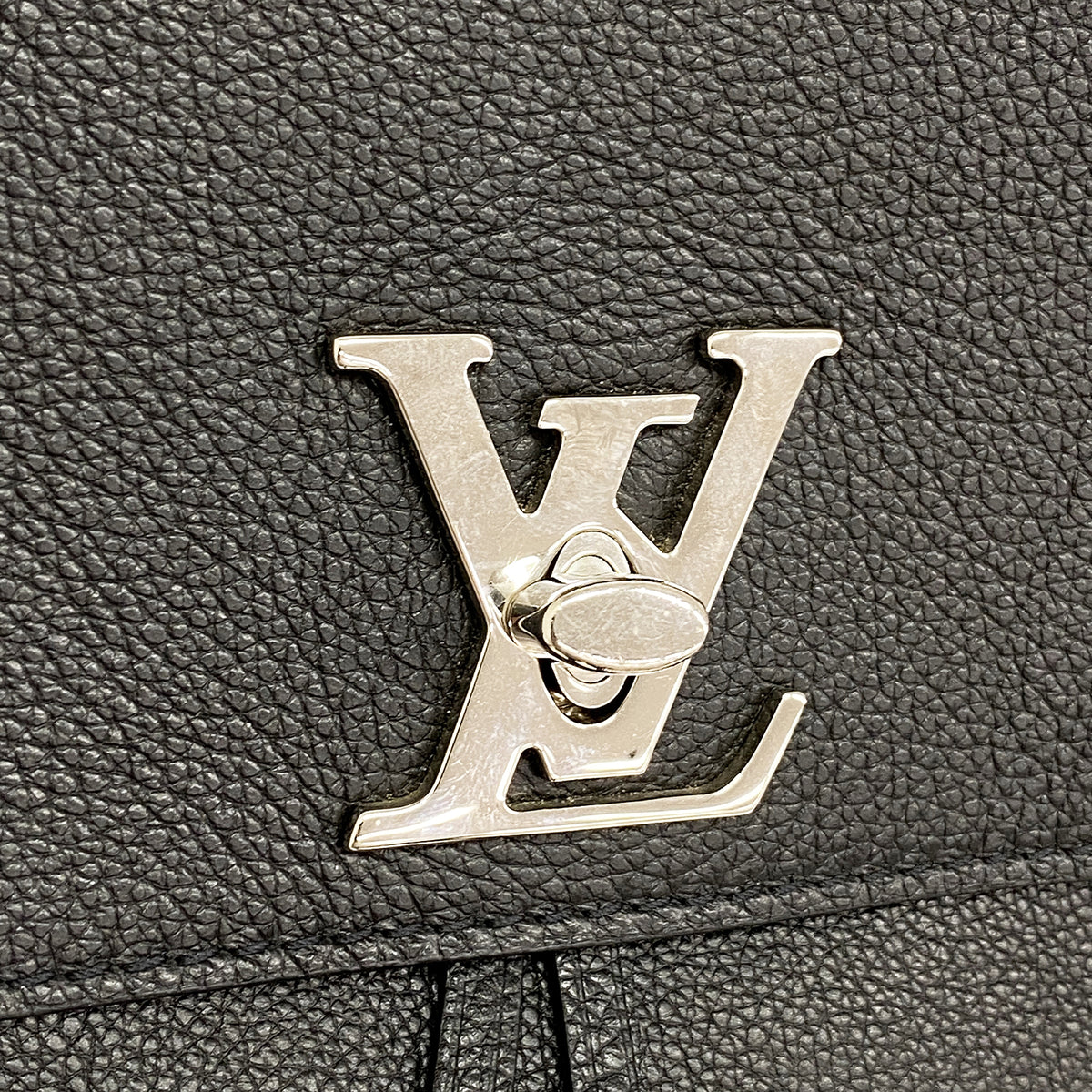 【6he5771】ルイヴィトン リュック・デイパック ロックミー バックパック M41815 ブラック【中古】レディース