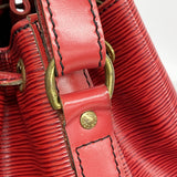 【6he5773】ルイヴィトン ショルダーバッグ エピ プチノエ M44107 カスティリアンレッド【中古】レディース