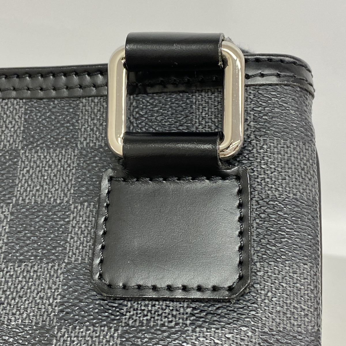 【6he5797】ルイヴィトン ショルダーバッグ ダミエ・グラフィット トマス N58028 ブラック【中古】メンズ