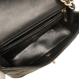 【6he5809】シャネル ショルダーバッグ ミニマトラッセ チェーンショルダー ラムスキン ブラック シャンパンゴールド金具【中古】レディース