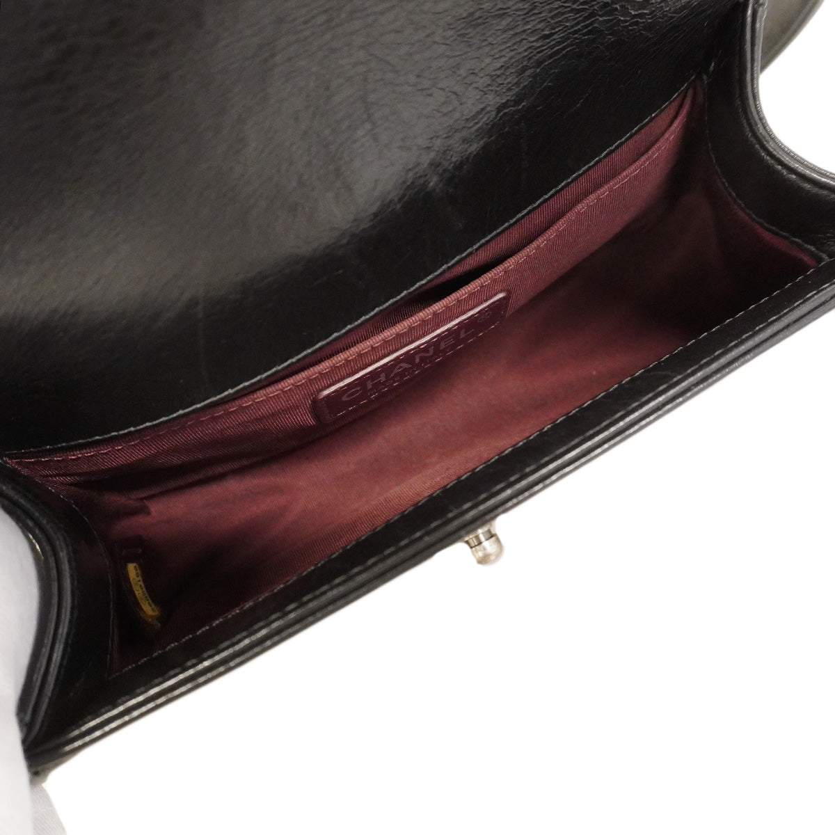 【6he5839-e】シャネル ショルダーバッグ ボーイシャネル チェーンショルダー カーフ ブラック シルバー金具【中古】レディース