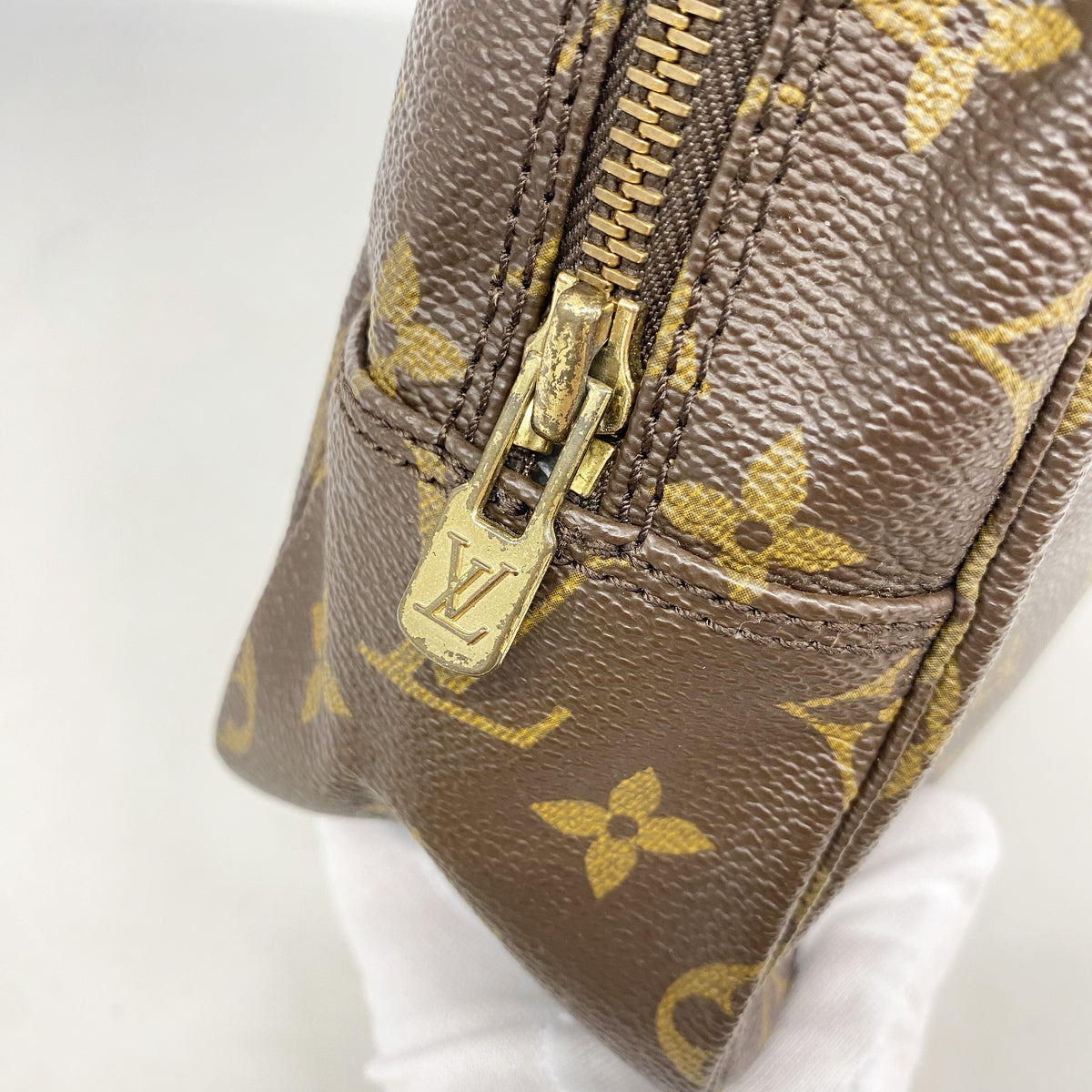 【6he5847】ルイヴィトン ポーチ モノグラム トゥルーストワレット27 M47522 ブラウン【中古】レディース
