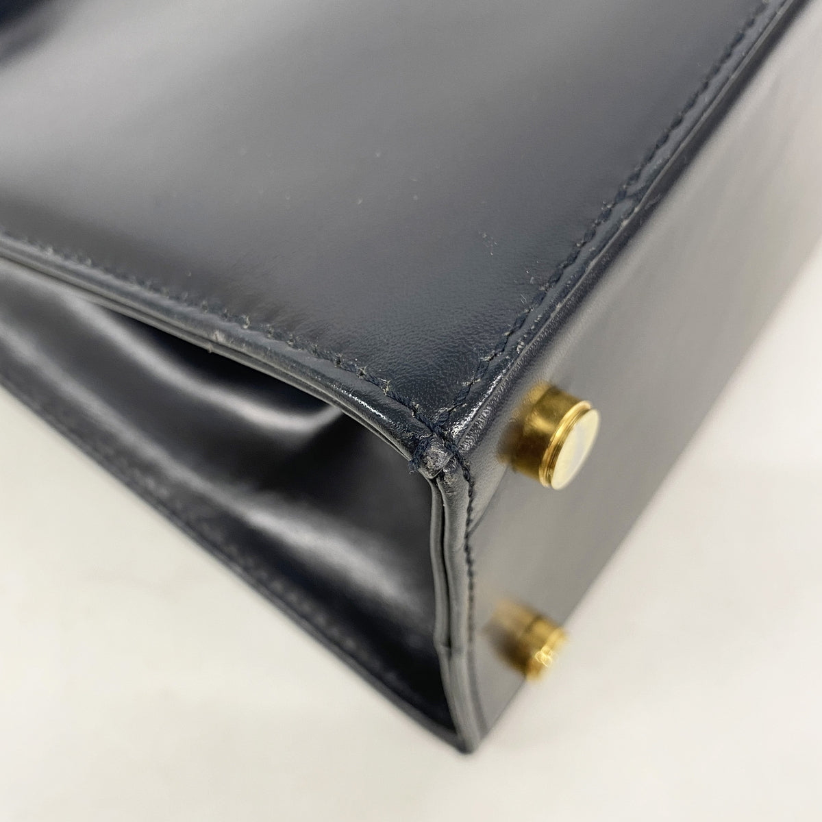 【6he5854】サルヴァトーレフェラガモ ハンドバッグ ヴァラ レザー ブラック ゴールド金具 2wayバッグ【中古】レディース