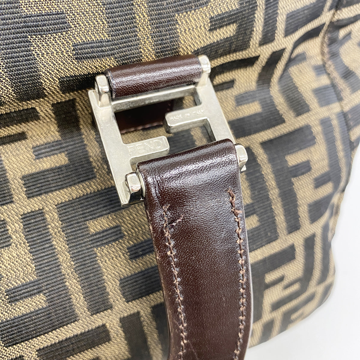 【6he5855】フェンディ ハンドバッグ ズッカ ナイロンキャンバス ブラウン シルバー金具【中古】レディース