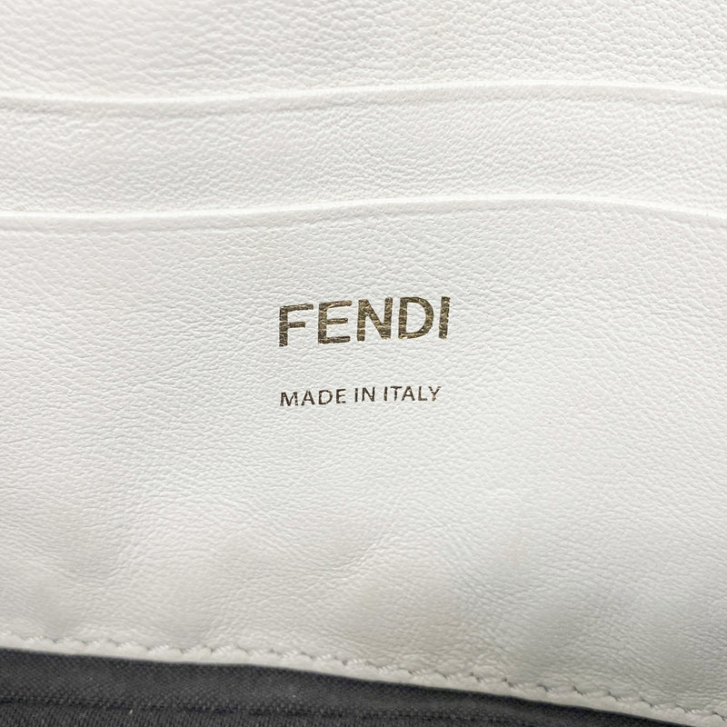 【6he5856】フェンディ ショルダーバッグ バケット レザー ホワイト ゴールド金具【中古】レディース
