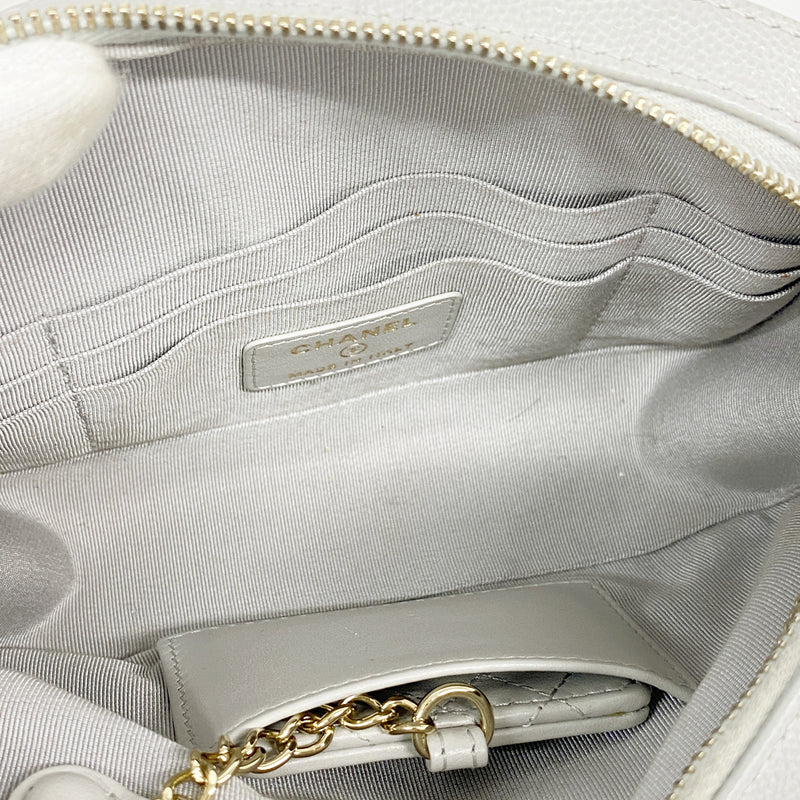 【6he5857】シャネル ショルダーバッグ マトラッセ チェーンショルダー キャビアスキン グレー シャンパンゴールド金具【中古】レディース