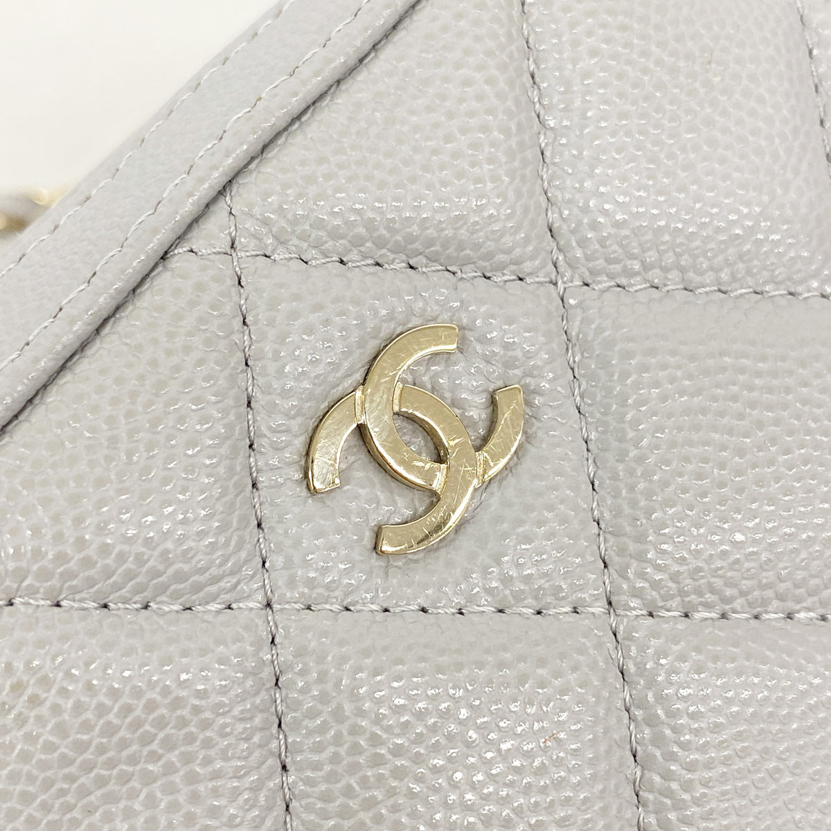 【6he5857】シャネル ショルダーバッグ マトラッセ チェーンショルダー キャビアスキン グレー シャンパンゴールド金具【中古】レディース