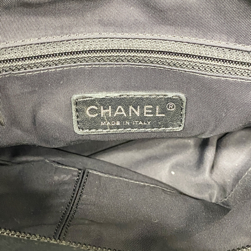 【6he5858】シャネル トートバッグ パリビアリッツ キャンバス ブラック シルバー金具【中古】レディース