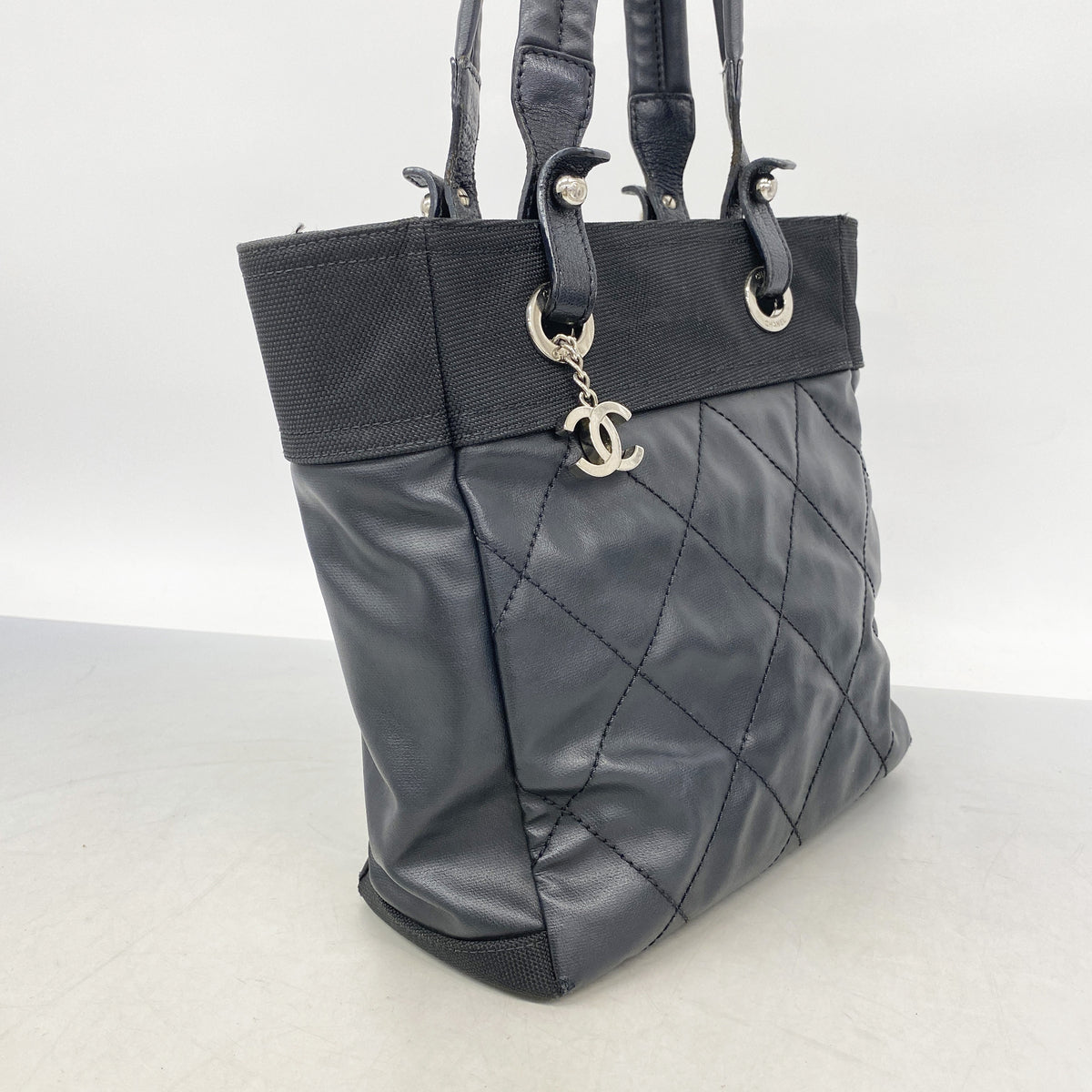 【6he5858】シャネル トートバッグ パリビアリッツ キャンバス ブラック シルバー金具【中古】レディース