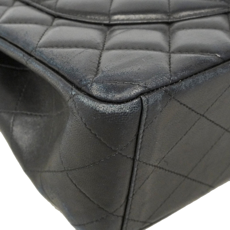 【6hf6324】シャネル ショルダーバッグ デカマトラッセ Wフラップ Wチェーン ラムスキン ブラック シルバー金具【中古】レディース