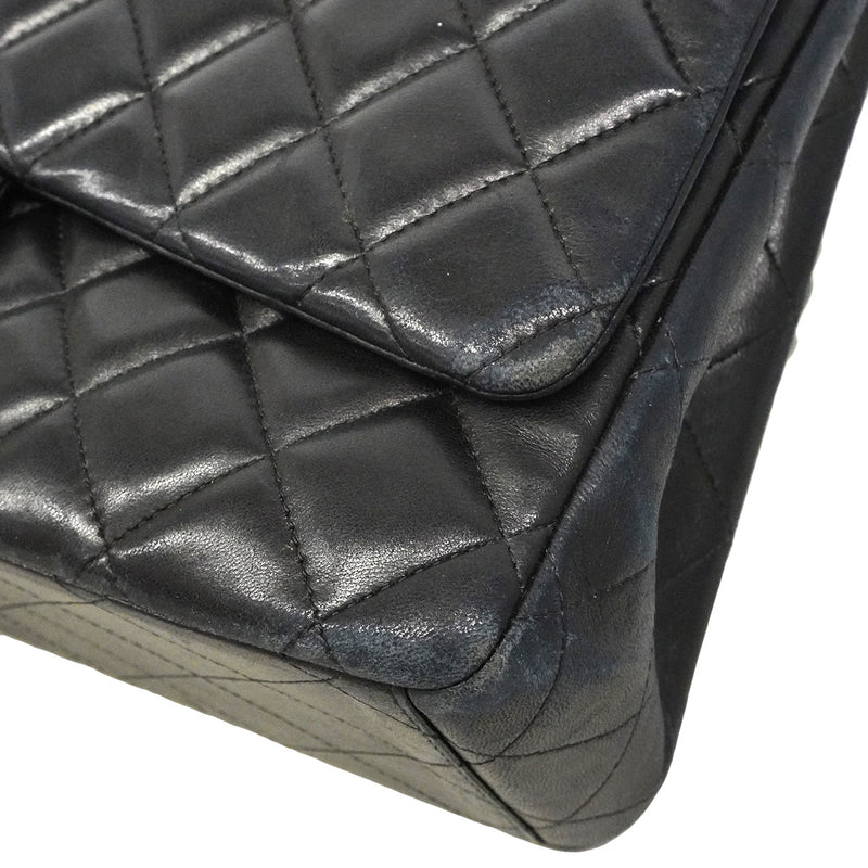 【6hf6324】シャネル ショルダーバッグ デカマトラッセ Wフラップ Wチェーン ラムスキン ブラック シルバー金具【中古】レディース