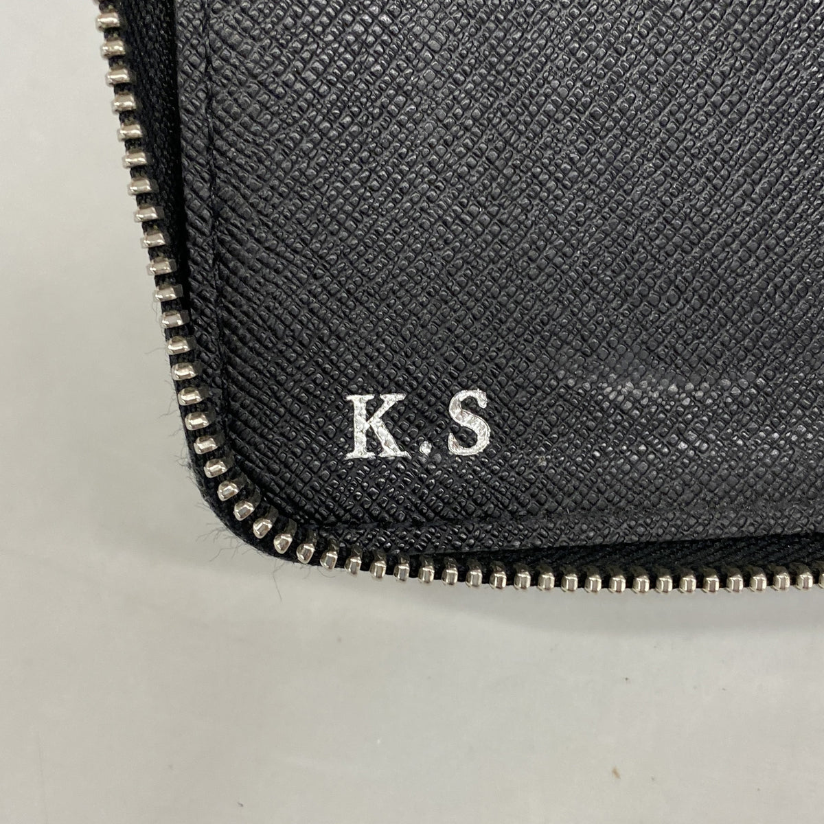 【6hf5908-h】ルイヴィトン 長財布 ダミエ・グラフィット ジッピーオーガナイザー N63077 ブラック グレー【中古】メンズ
