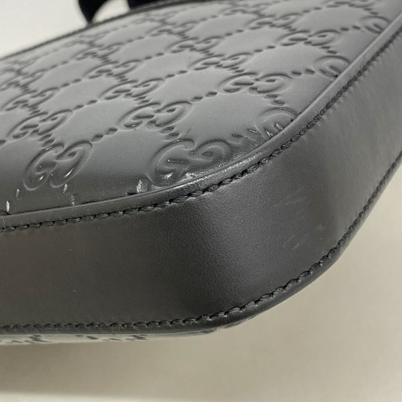 【6hf5923-k】グッチ ショルダーバッグ グッチシマ 406410 レザー ブラック シルバー金具【中古】メンズ