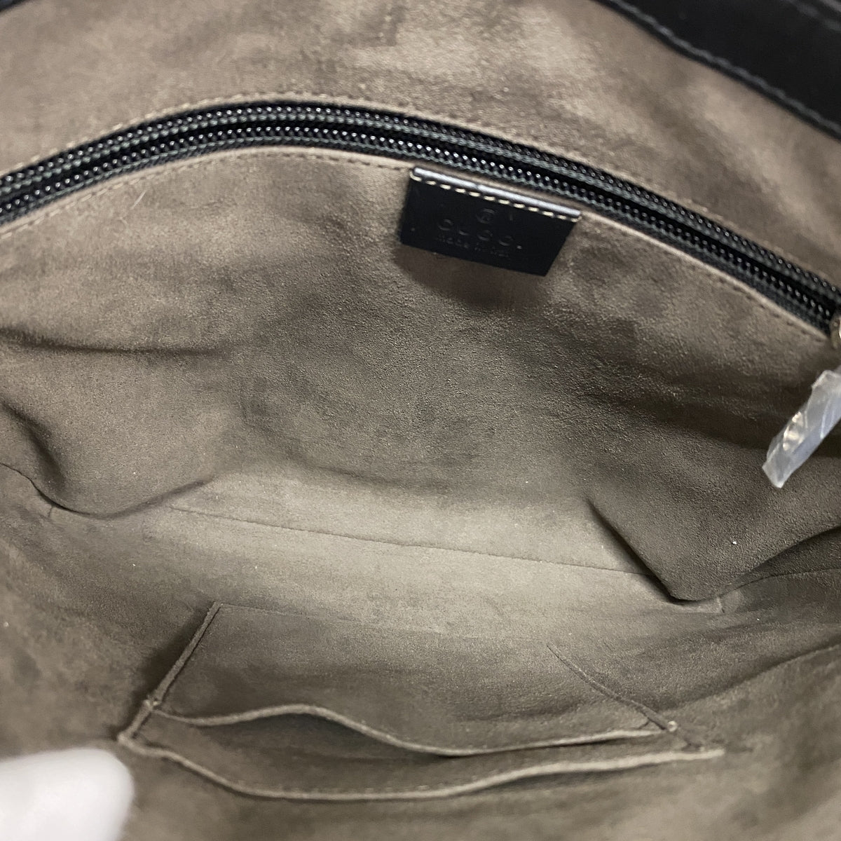 【6hf5923-k】グッチ ショルダーバッグ グッチシマ 406410 レザー ブラック シルバー金具【中古】メンズ