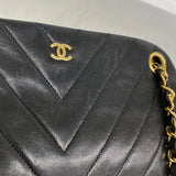 【6hf5927-k】シャネル ショルダーバッグ Vステッチ チェーンショルダー ラムスキン ブラック ゴールド金具【中古】レディース