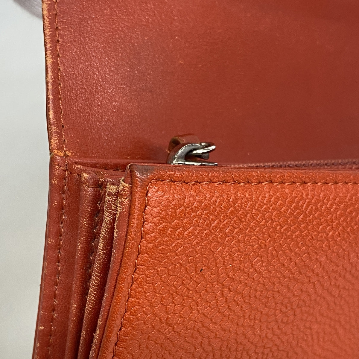 【6hf5930-k】シャネル 長財布 キャビアスキン レッド シルバー金具【中古】レディース