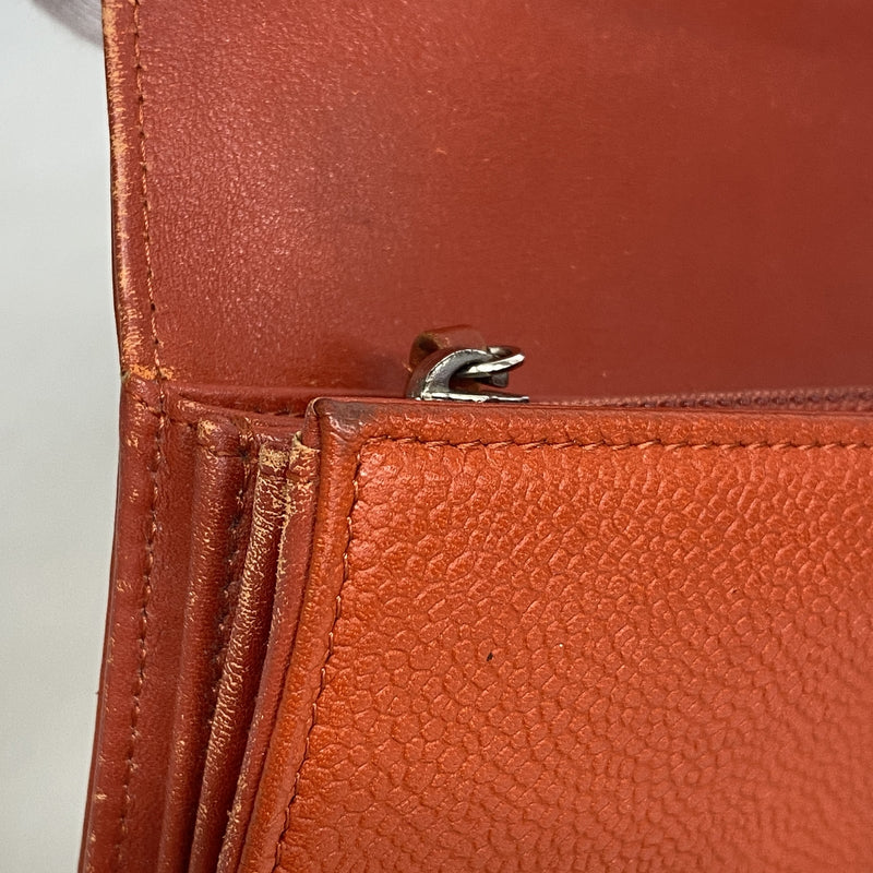 【6hf5930-k】シャネル 長財布 キャビアスキン レッド シルバー金具【中古】レディース
