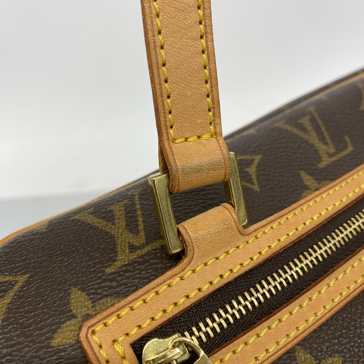 【6hf5952】ルイヴィトン ショルダーバッグ モノグラム シテMM M51182 ブラウン【中古】レディース