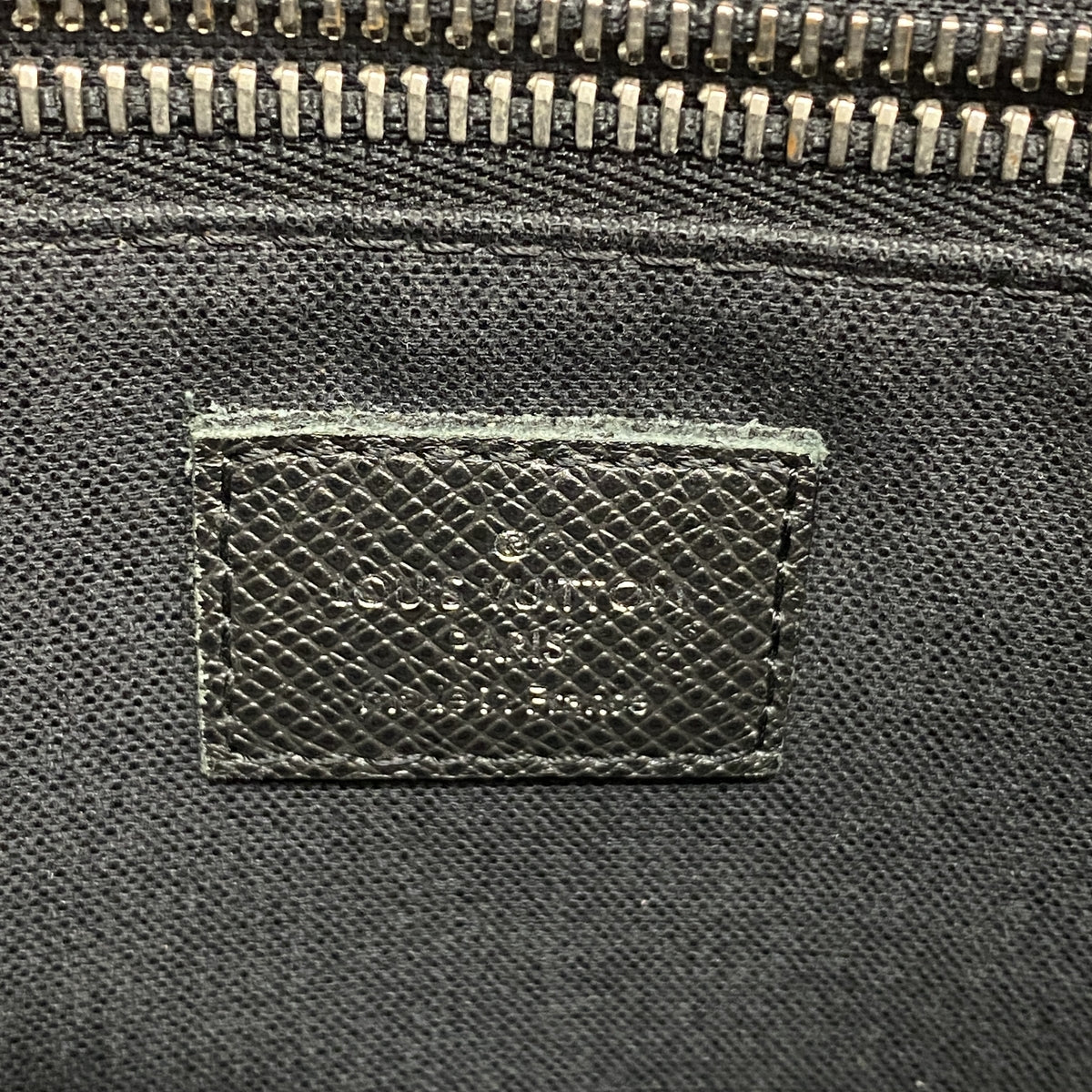 【6hf5964-k】ルイヴィトン ショルダーバッグ タイガ ロマンPM M32852 アルドワーズ【中古】メンズ