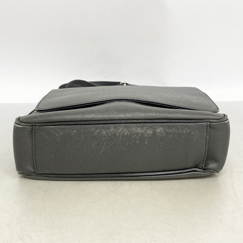 【6hf5964-k】ルイヴィトン ショルダーバッグ タイガ ロマンPM M32852 アルドワーズ【中古】メンズ