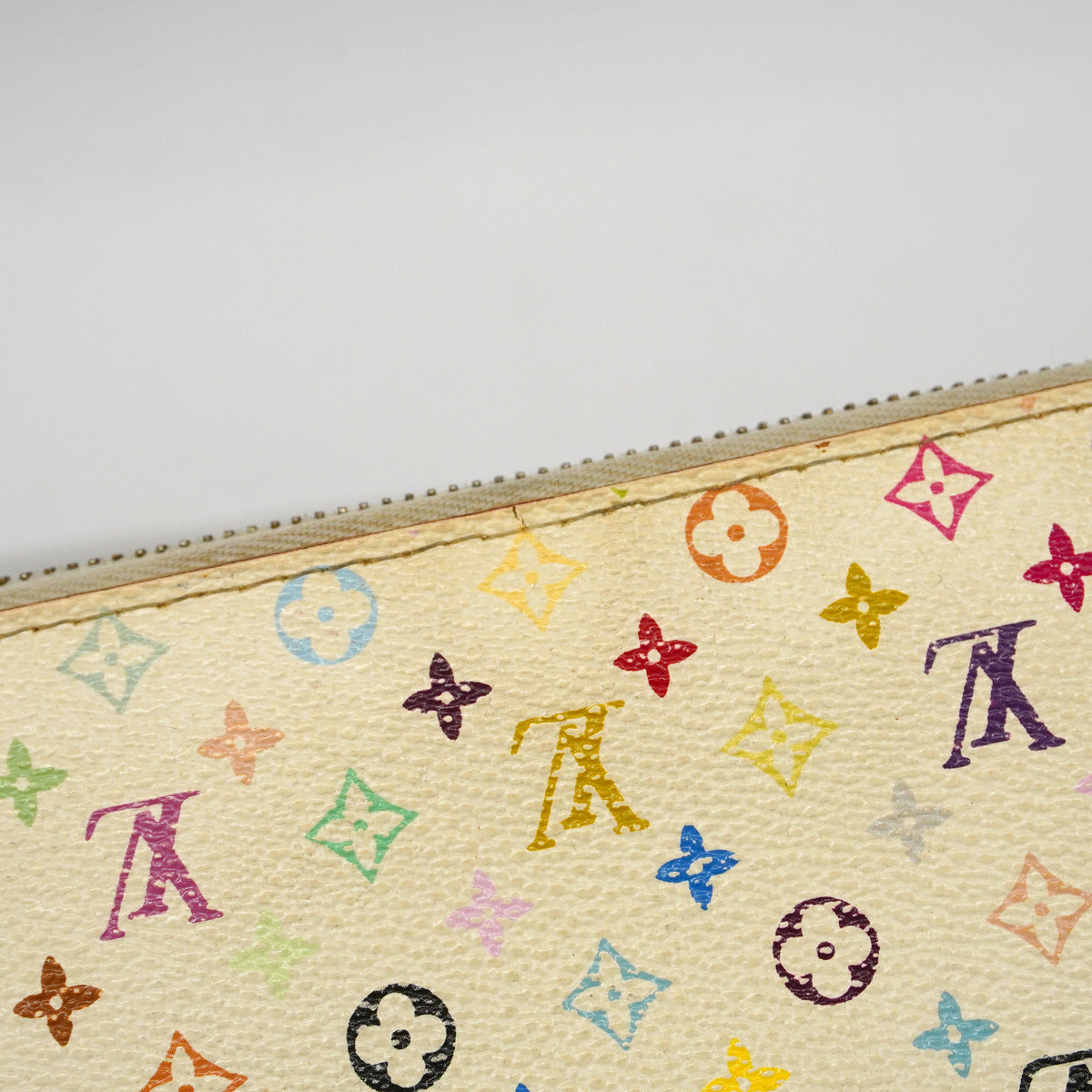 【6hf5976】ルイヴィトン 長財布 モノグラム・マルチカラー ジッピーウォレット M60049 ブロン【中古】レディース