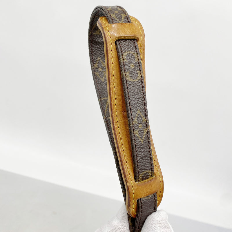 【6hf5979】ルイヴィトン ショルダーバッグ モノグラム ダヌーブ M45266 ブラウン【中古】レディース