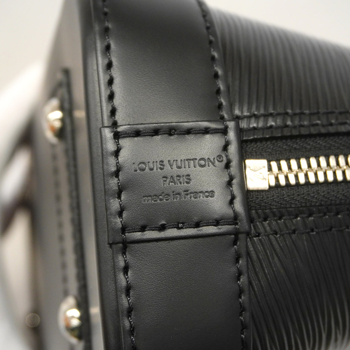 【6hf5988】ルイヴィトン ハンドバッグ エピ アルマBB M24645 ノワール 2wayバッグ【中古】レディース