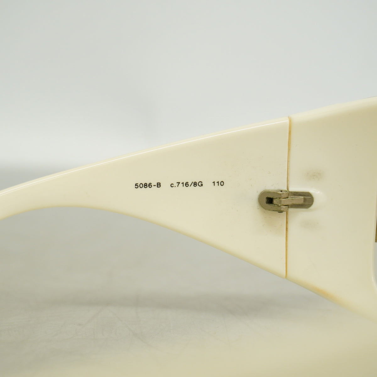 【6hf6031】シャネル サングラス 5086-B プラスチック ホワイト シルバー金具【中古】メンズ レディース ユニセックス