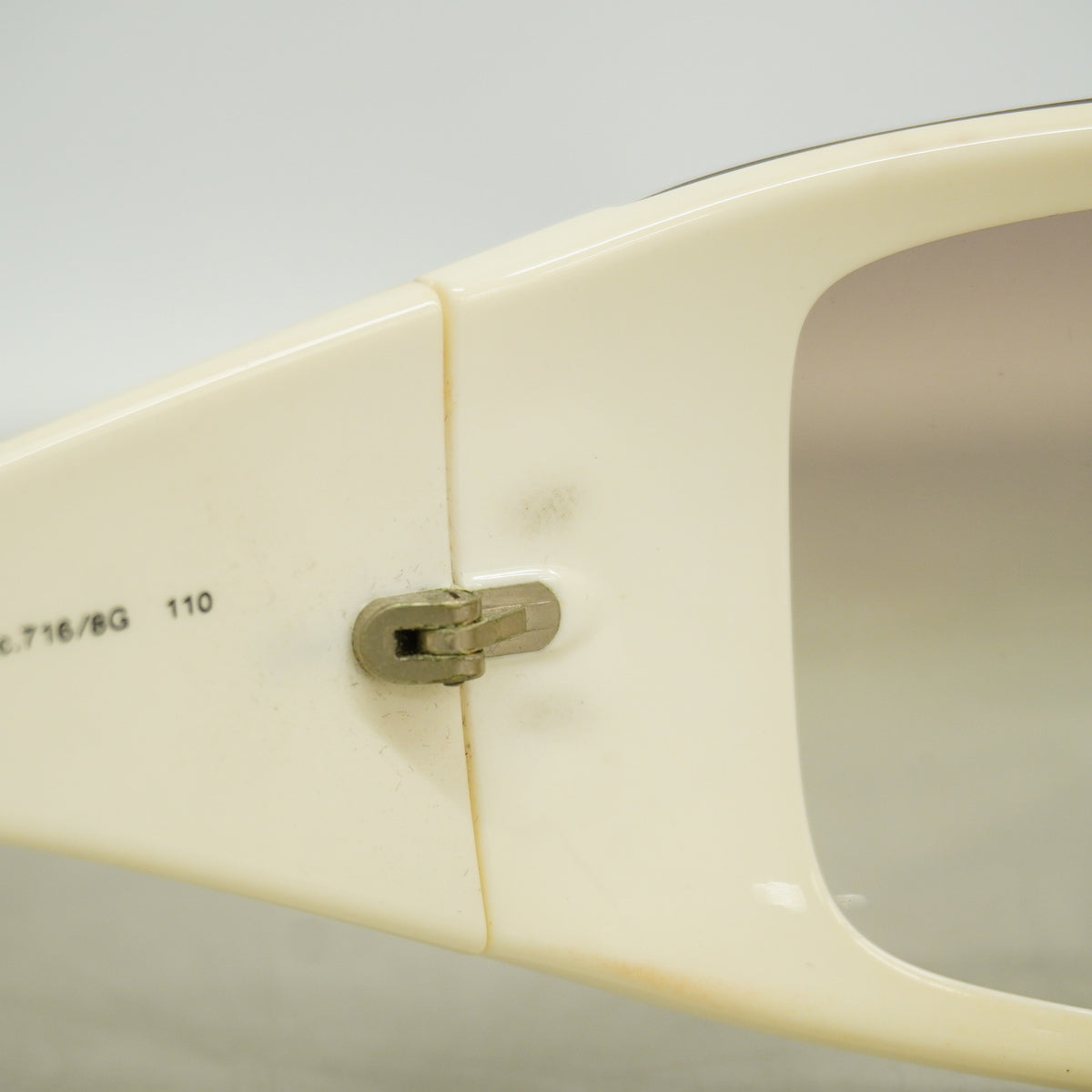 【6hf6031】シャネル サングラス 5086-B プラスチック ホワイト シルバー金具【中古】メンズ レディース ユニセックス