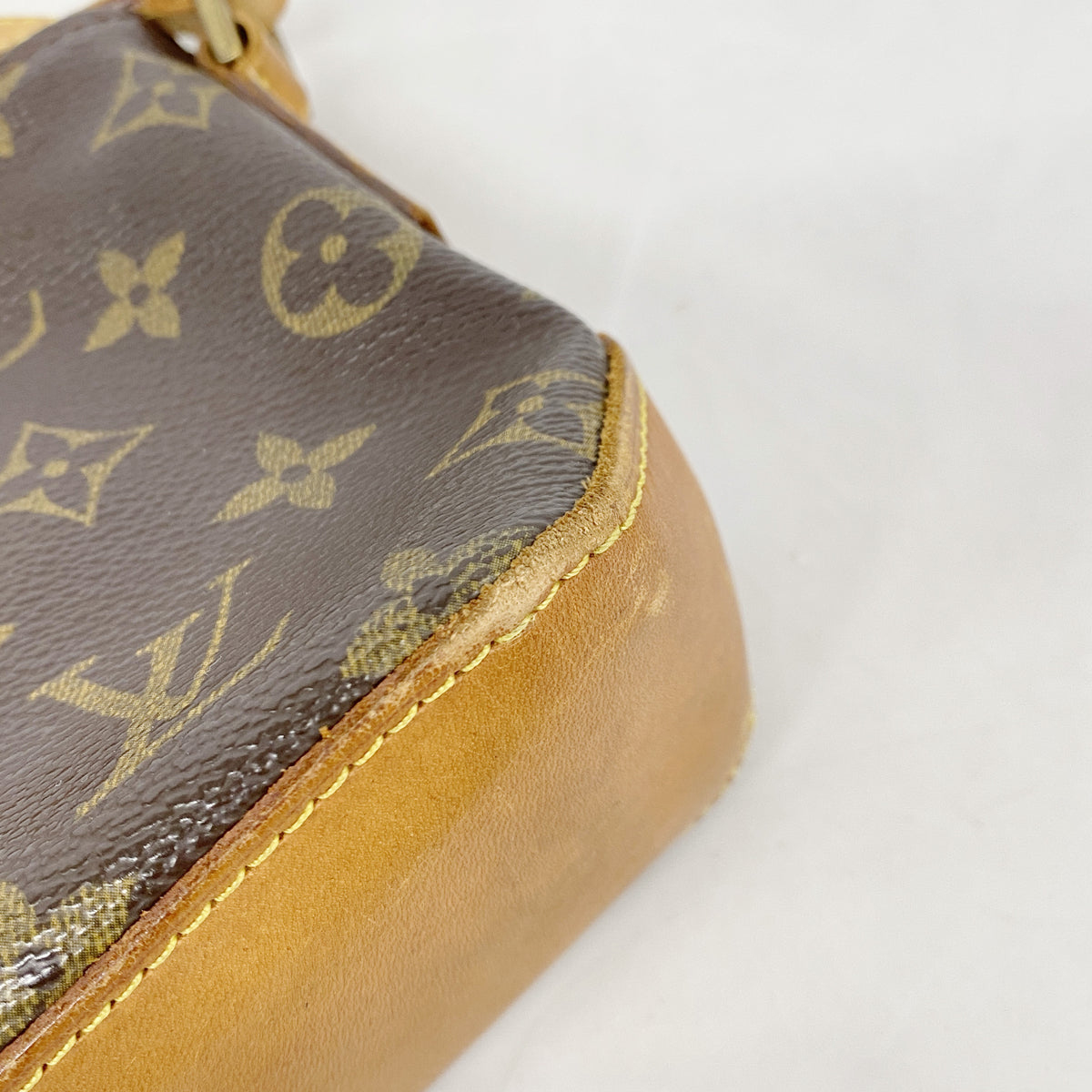 【6hf6062】ルイヴィトン ショルダーバッグ モノグラム トロター M51240 ブラウン【中古】レディース