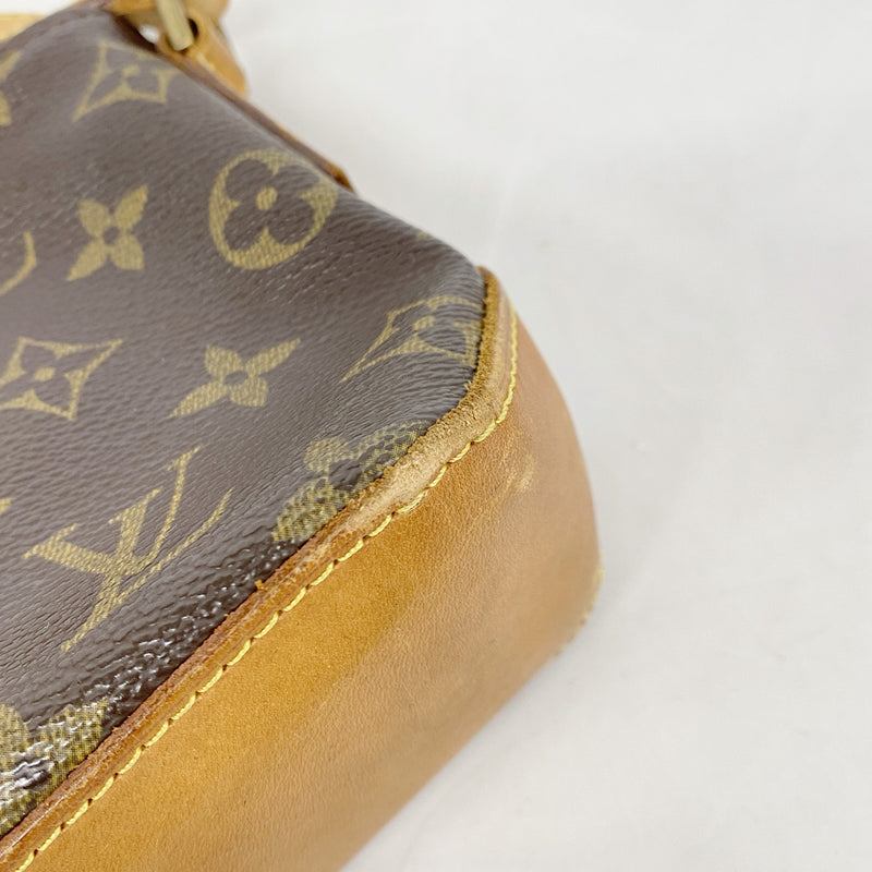 【6hf6062】ルイヴィトン ショルダーバッグ モノグラム トロター M51240 ブラウン【中古】レディース