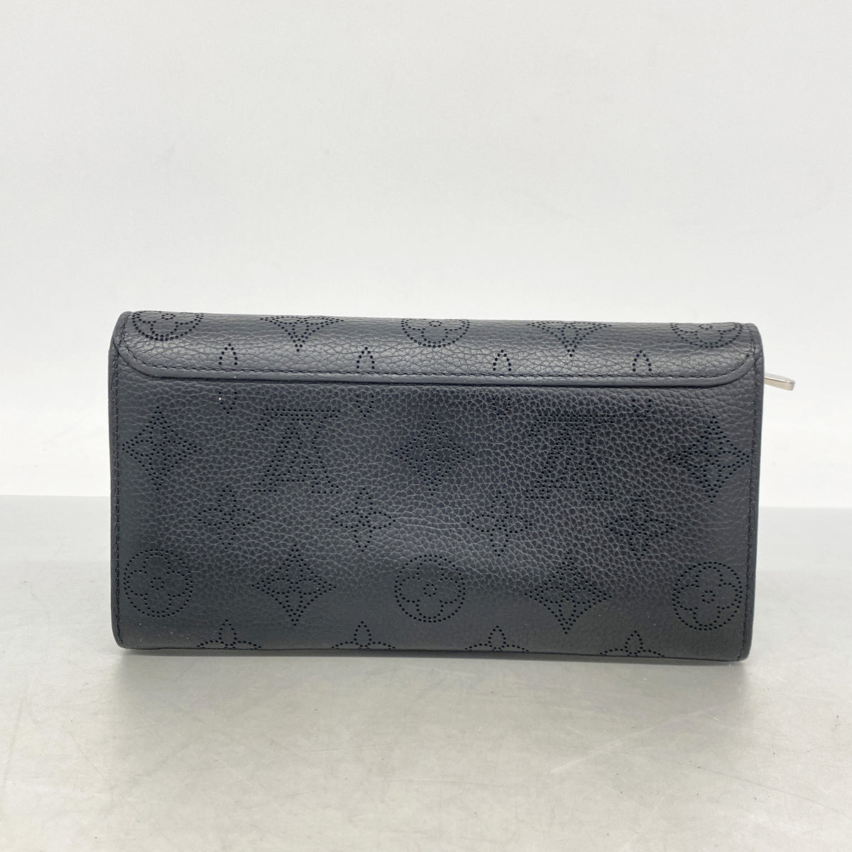 【6hf6064】ルイヴィトン 長財布 マヒナ ポルトフォイユイリス M60143 ノワール【中古】レディース