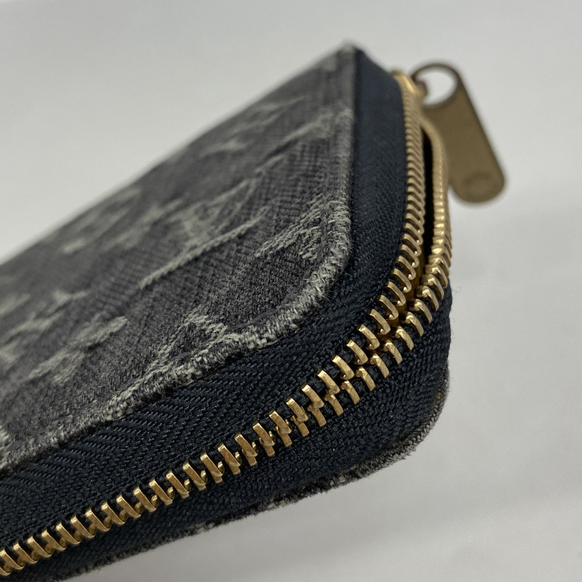【6hf6094】ルイヴィトン 長財布 モノグラム・デニム ジッピーウォレット M95614 ノワール【中古】メンズ レディース ユニセックス