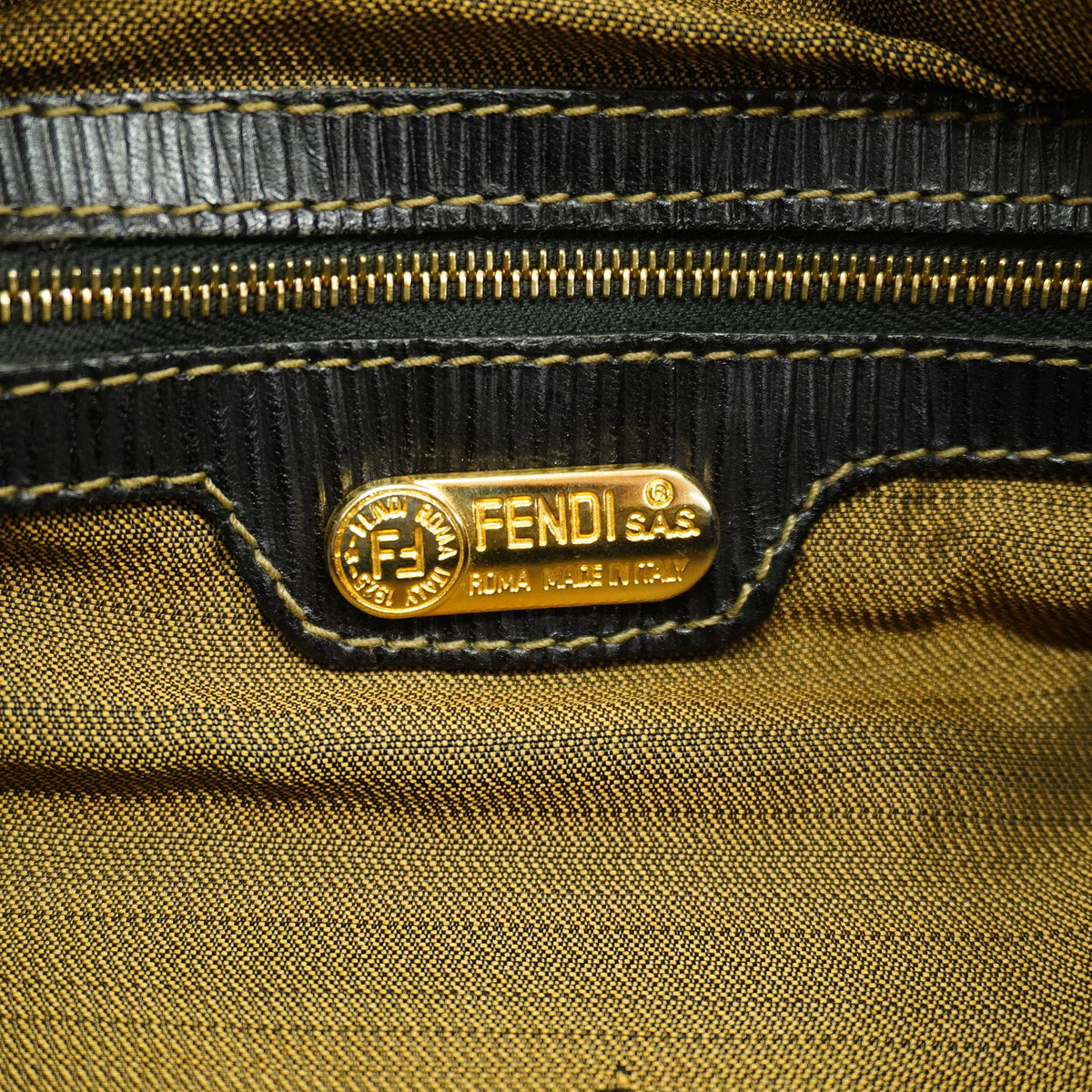 【6hf6104】フェンディ ハンドバッグ ズッカ キャンバス ブラウン ゴールド金具 2wayバッグ【中古】レディース