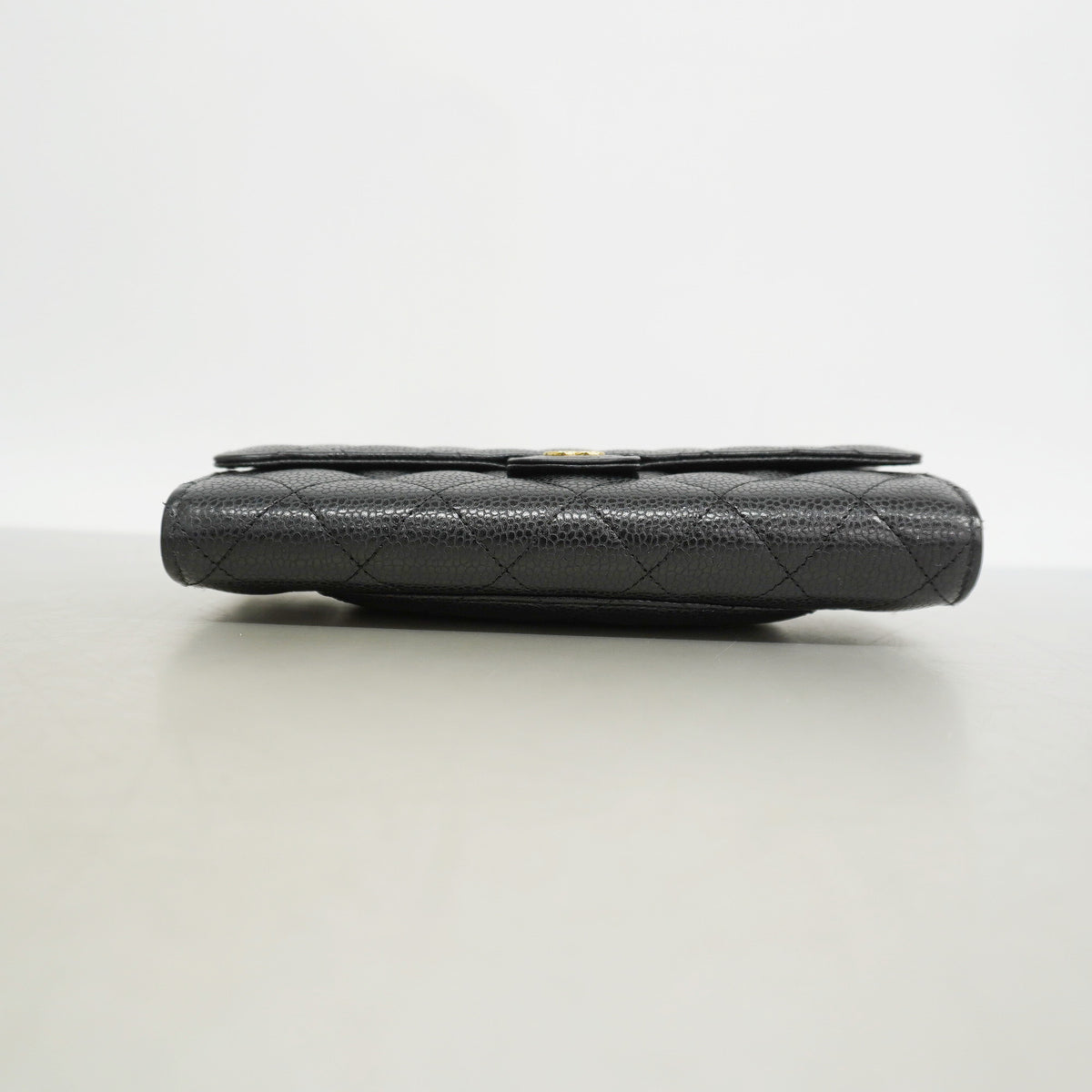 【6hf6110】シャネル 長財布 マトラッセ キャビアスキン ブラック ゴールド金具【中古】レディース
