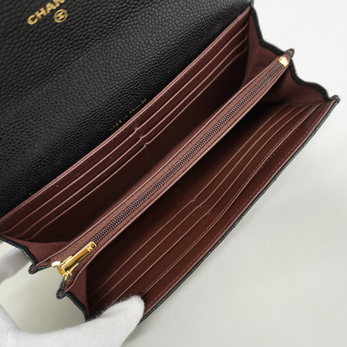 【6hf6110】シャネル 長財布 マトラッセ キャビアスキン ブラック ゴールド金具【中古】レディース